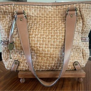 Vintage Fossil rattan bag
